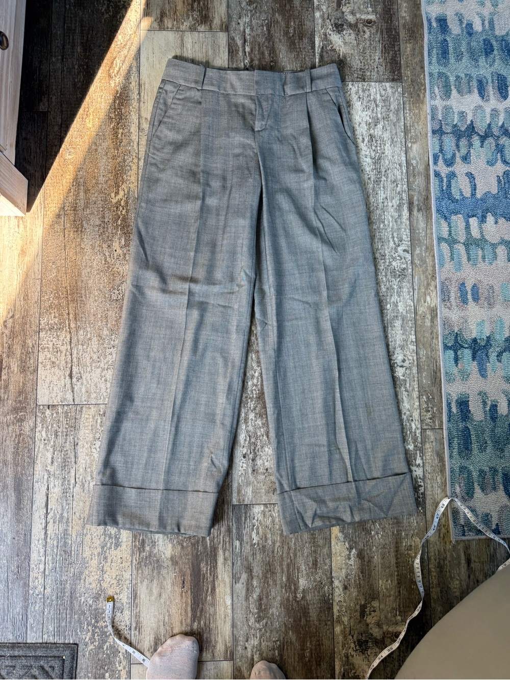 2 for $20 sale: Banana republic gray wide leg cuffed trouser pants. Ryan fit 4